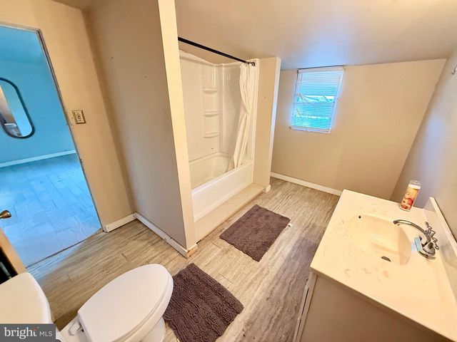 2008 MANOR RIDGE DR, Lancaster, PA 17603