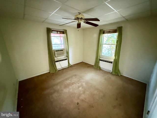 2008 MANOR RIDGE DR, Lancaster, PA 17603