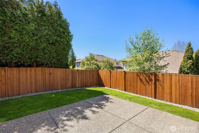 23713 SE 5th Court, Sammamish, WA 98074