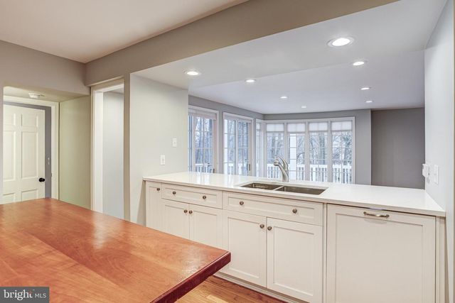 507 SHANNON LN, State College, PA 16803