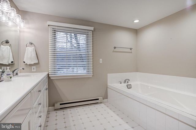 507 SHANNON LN, State College, PA 16803