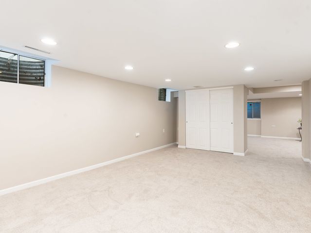 1385 Ginger Lane, Naperville, IL 60565