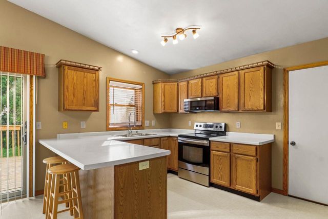 118 Renata Court, Deforest, WI 53532