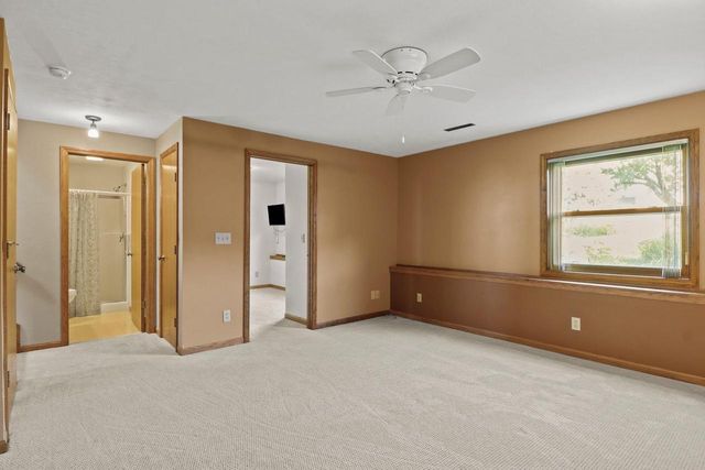 118 Renata Court, Deforest, WI 53532