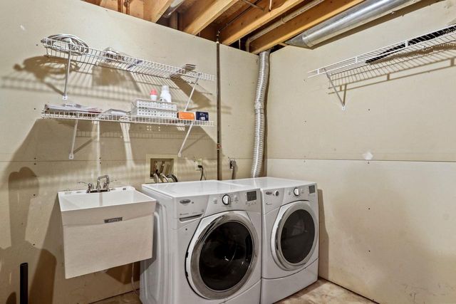 118 Renata Court, Deforest, WI 53532