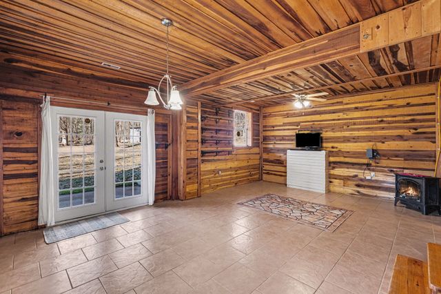 2650 Pretty Creek Rd, Nunnelly, TN 37137