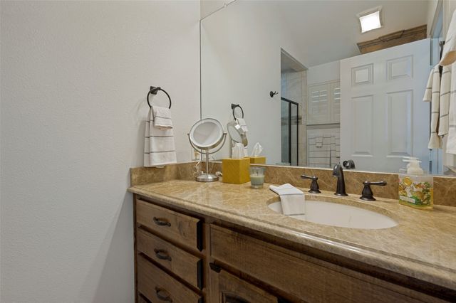 8901 Crestview Drive, Denton, TX 76207