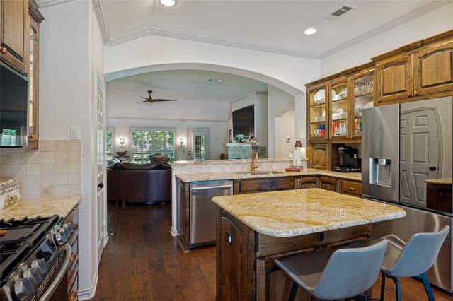 8901 Crestview Drive, Denton, TX 76207