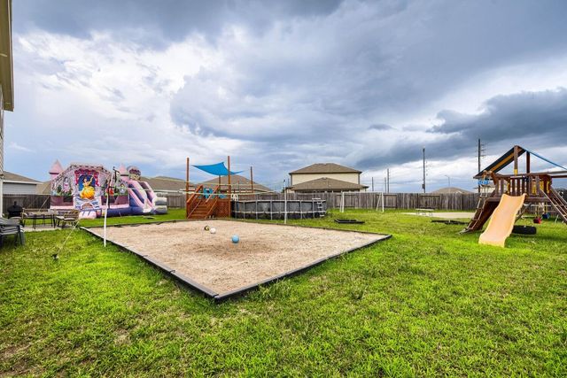 1021 Pin Cherry Lane, Brookshire, TX 77423