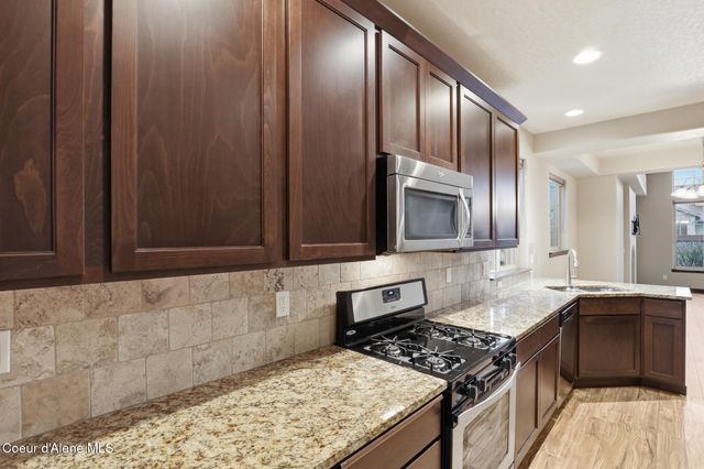 1274 W GROVE WAY, Coeur D'alene, ID 83815