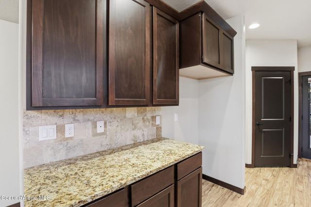 1274 W GROVE WAY, Coeur D'alene, ID 83815