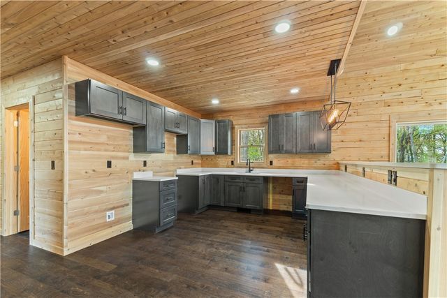8498 E Lake, Harborcreek Twp, PA 16511