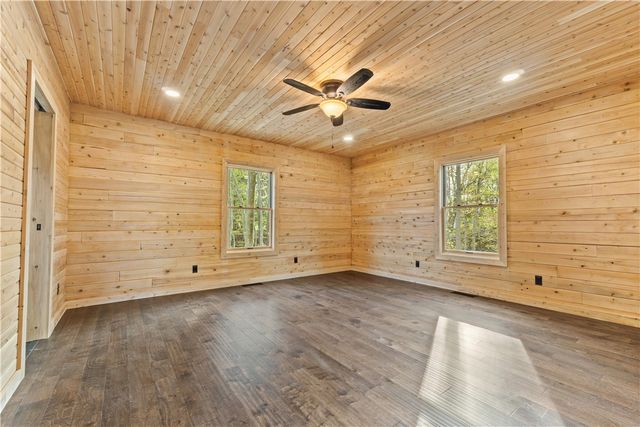 8498 E Lake, Harborcreek Twp, PA 16511