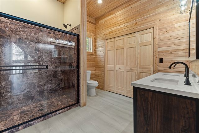 8498 E Lake, Harborcreek Twp, PA 16511