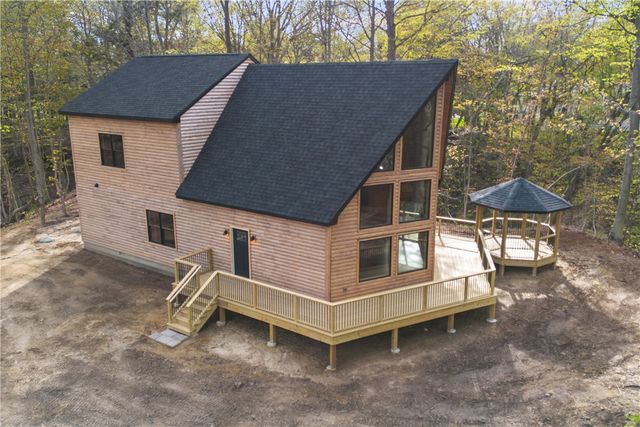 8498 E Lake, Harborcreek Twp, PA 16511