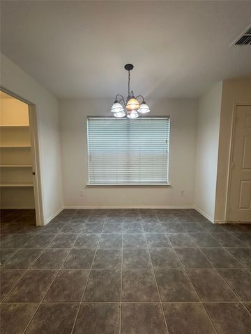 10745 Many Oaks Drive, Fort Worth, TX 76140
