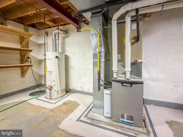 304 BARNSBURY RD, Langhorne, PA 19047