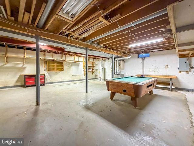 304 BARNSBURY RD, Langhorne, PA 19047