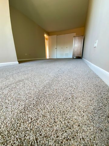 14810 S Kilpatrick Avenue 411, Midlothian, IL 60445