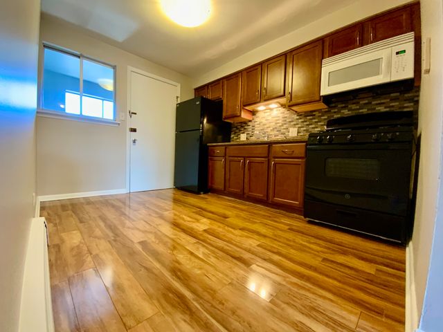 14810 S Kilpatrick Avenue 411, Midlothian, IL 60445