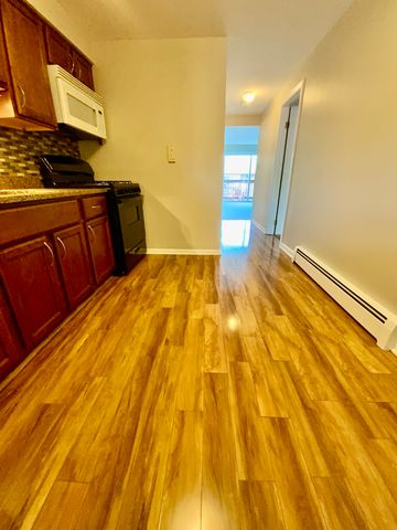 14810 S Kilpatrick Avenue 411, Midlothian, IL 60445
