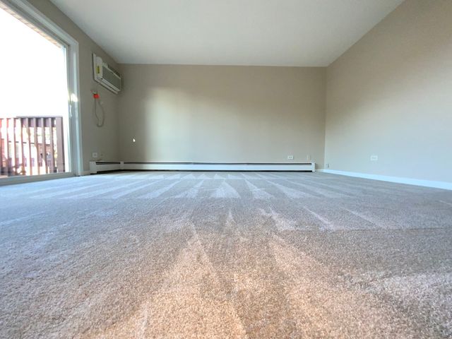 14810 S Kilpatrick Avenue 411, Midlothian, IL 60445
