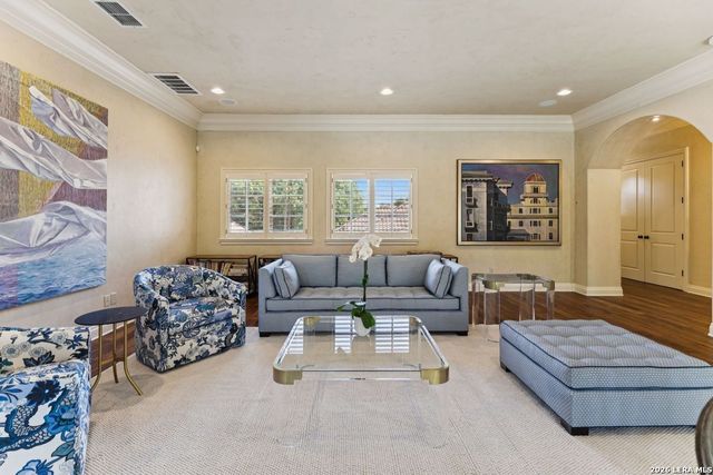 512 TERRELL ROAD, San Antonio, TX 78209