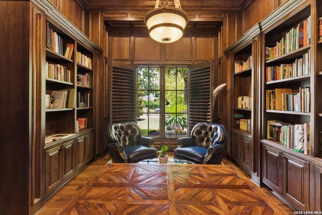 512 TERRELL ROAD, San Antonio, TX 78209