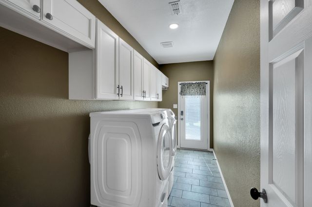 1450 Branding Iron Way, Midlothian, TX 76065