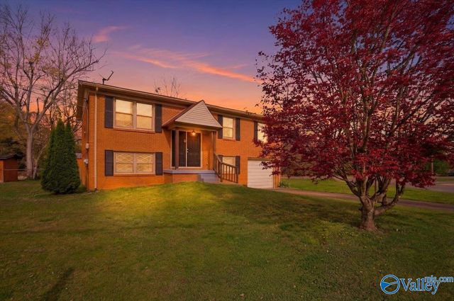 6100 Belgrade Drive NW, Huntsville, AL 35810