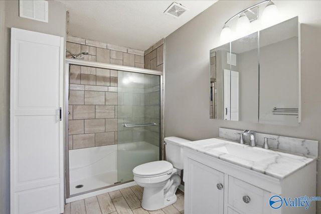 6100 Belgrade Drive NW, Huntsville, AL 35810