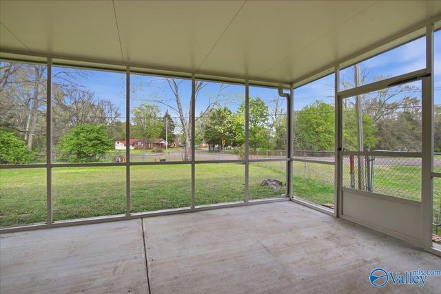 6100 Belgrade Drive NW, Huntsville, AL 35810