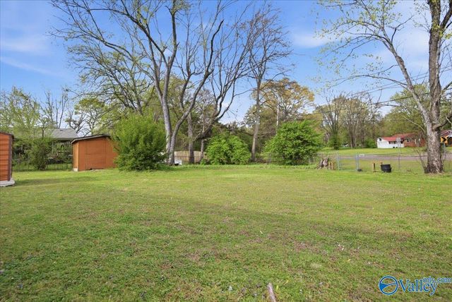 6100 Belgrade Drive NW, Huntsville, AL 35810