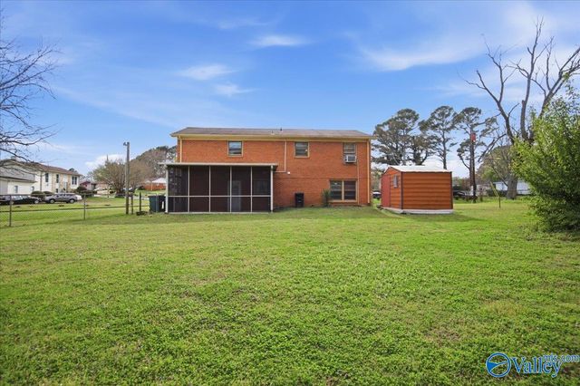 6100 Belgrade Drive NW, Huntsville, AL 35810