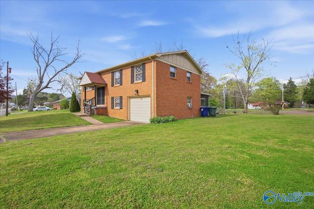 6100 Belgrade Drive NW, Huntsville, AL 35810