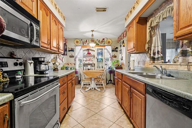 618 YOUNG PLACE, Lakeland, FL 33803