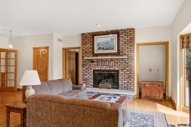 3301 Birchwood Drive, Bellevue, NE 68123