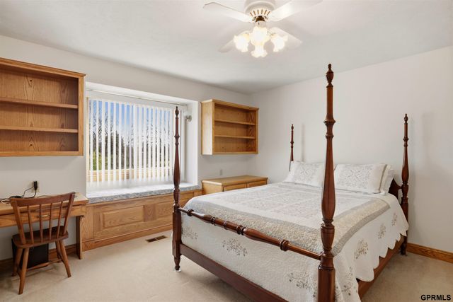 3301 Birchwood Drive, Bellevue, NE 68123