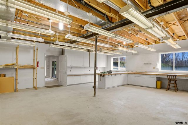 3301 Birchwood Drive, Bellevue, NE 68123