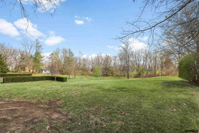 3301 Birchwood Drive, Bellevue, NE 68123