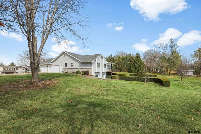 3301 Birchwood Drive, Bellevue, NE 68123