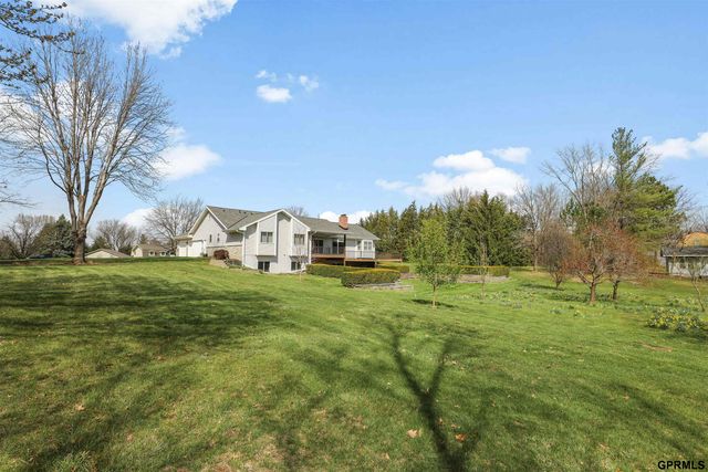 3301 Birchwood Drive, Bellevue, NE 68123