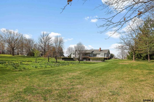 3301 Birchwood Drive, Bellevue, NE 68123