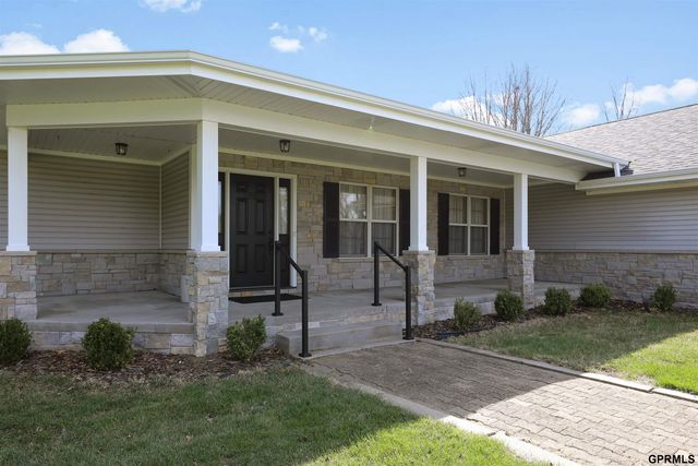 3301 Birchwood Drive, Bellevue, NE 68123