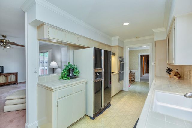 7043 Carvel Lane, Houston, TX 77074