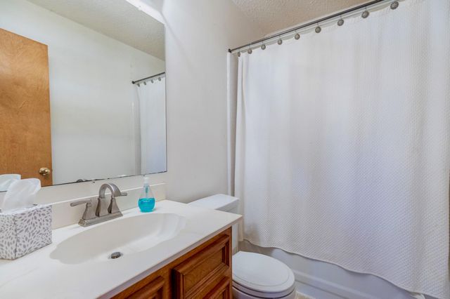 7043 Carvel Lane, Houston, TX 77074