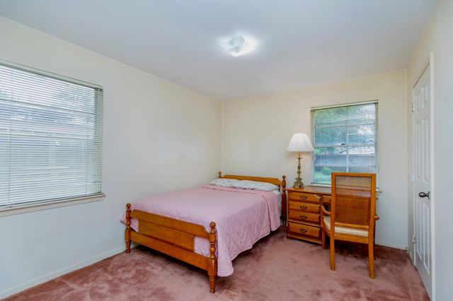 7043 Carvel Lane, Houston, TX 77074