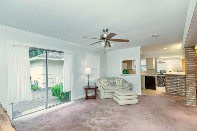 7043 Carvel Lane, Houston, TX 77074