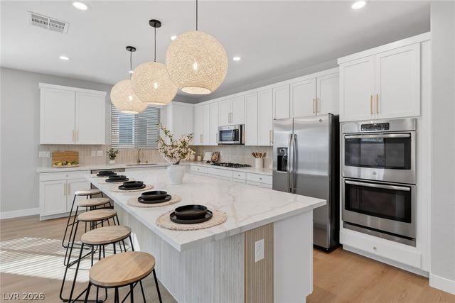 5713 Silver Cascade Avenue, Las Vegas, NV 89131