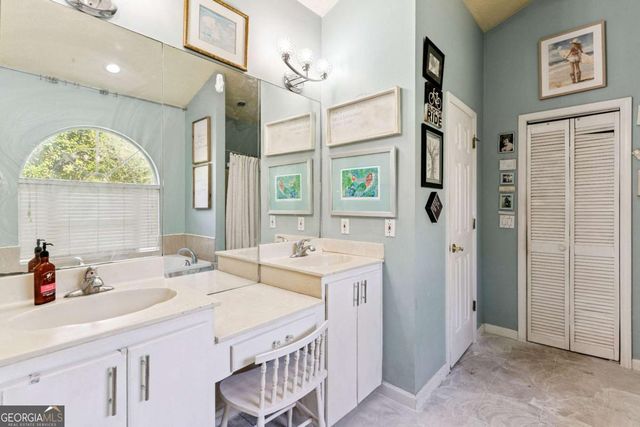 390 Harbor View Drive, Woodbine, GA 31569